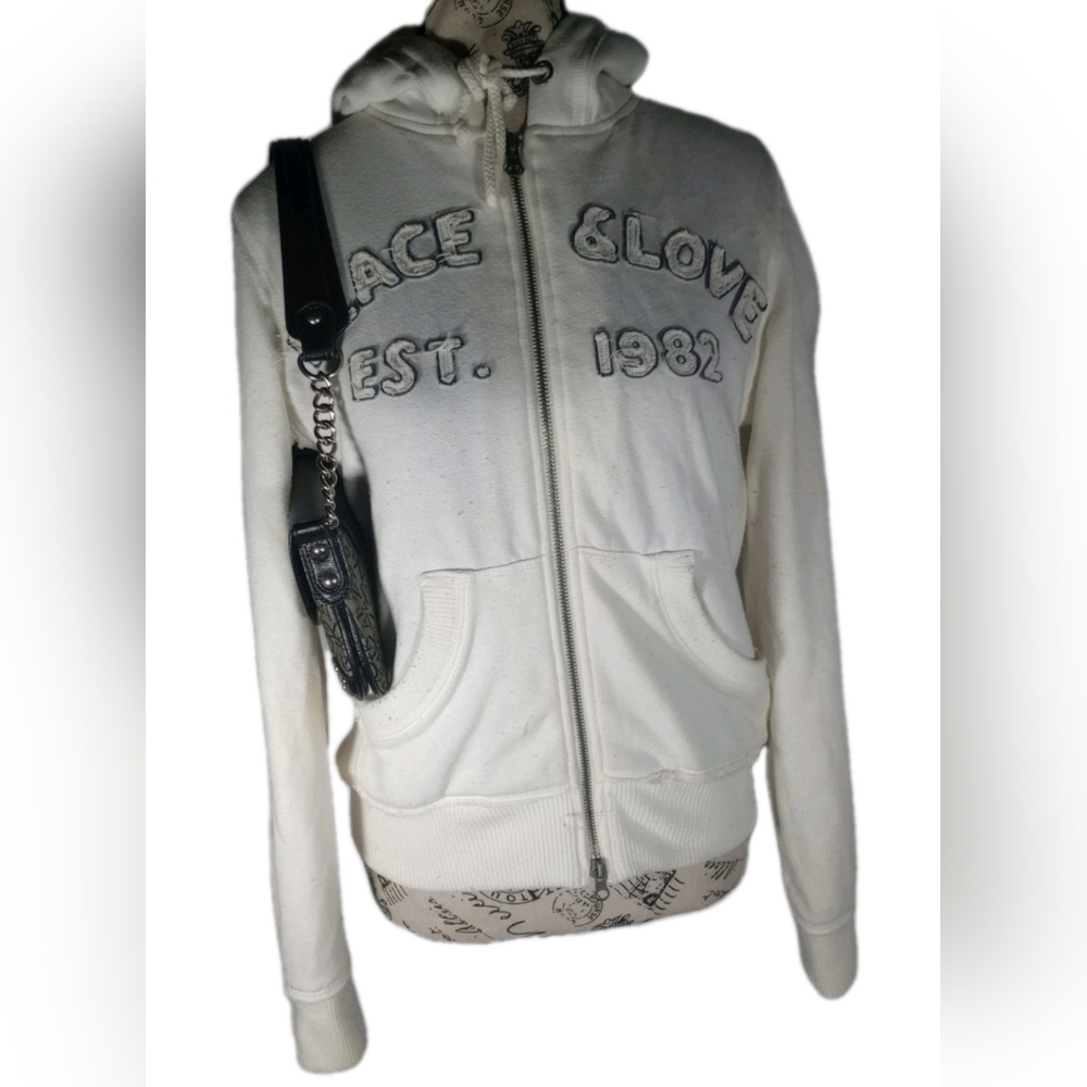 Freedom 2 Be Vintage Sherpa Hoodie M